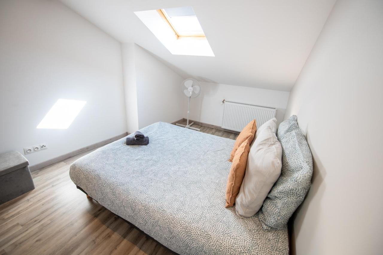 Kasa Friendly - Proche Centre Ville - Tout Equipe Et Calme Сент-Этьен Экстерьер фото